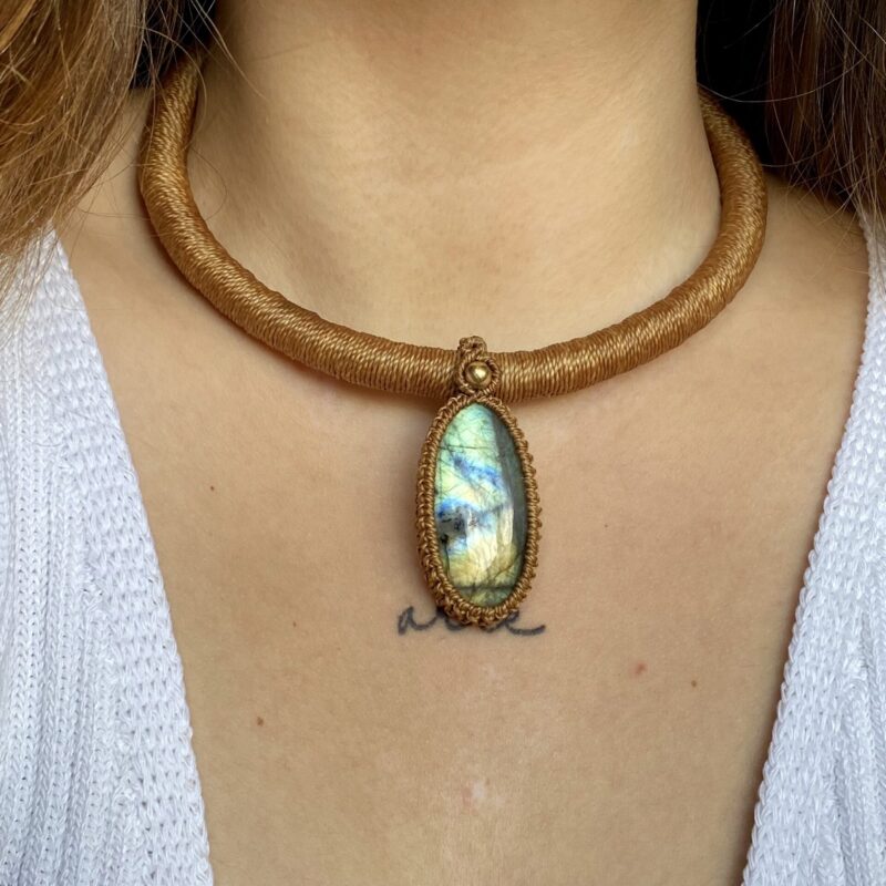 Colar tubular com Labradorita