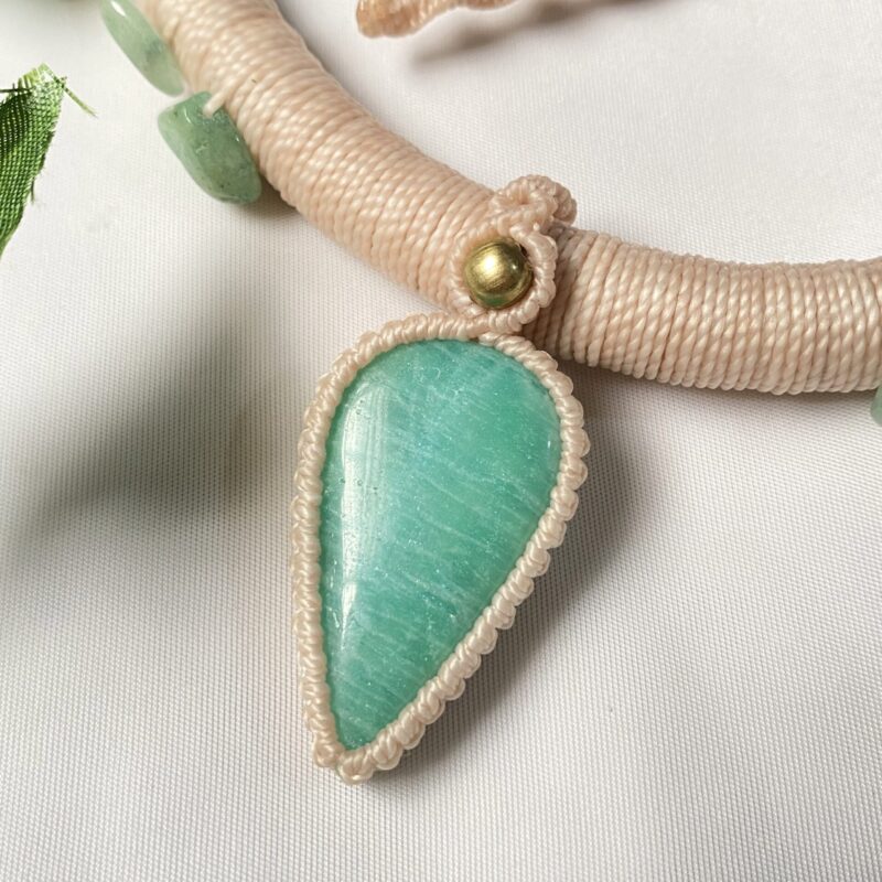 Colar tubular com Amazonita