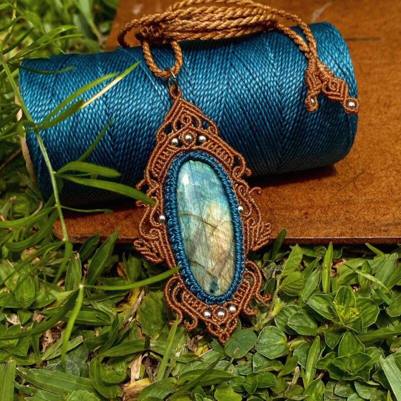 Colar Modelo Pingente Delicado