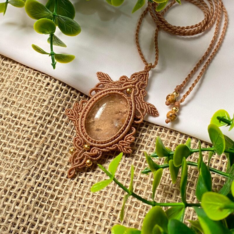 Colar Modelo Pingente Trabalhado