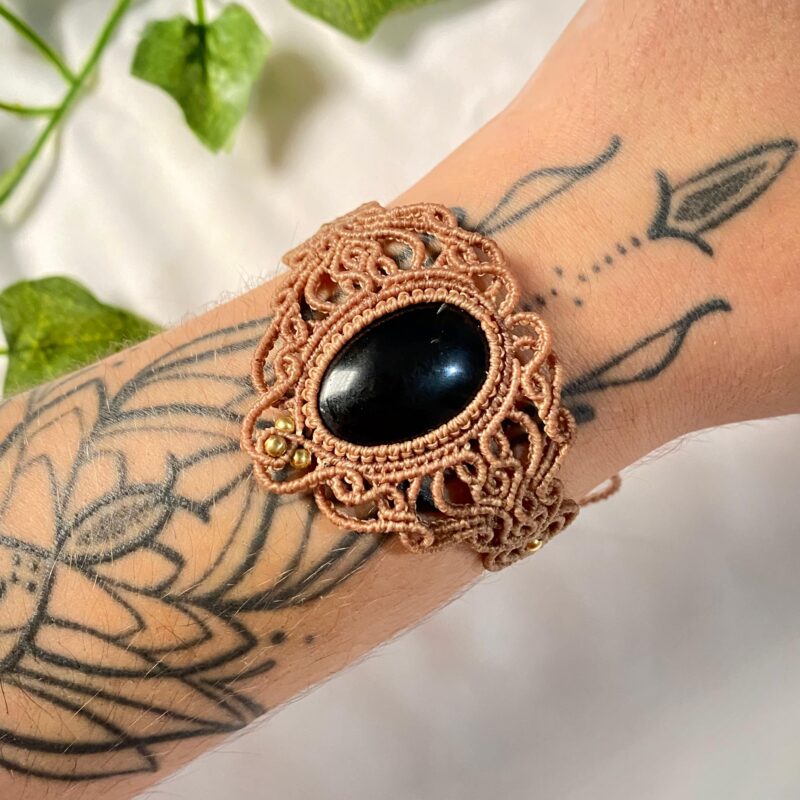 Pulseira com pedra natural Ônix