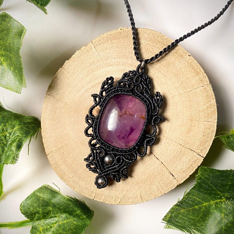 Colar Pingente com Ametista Quadrada