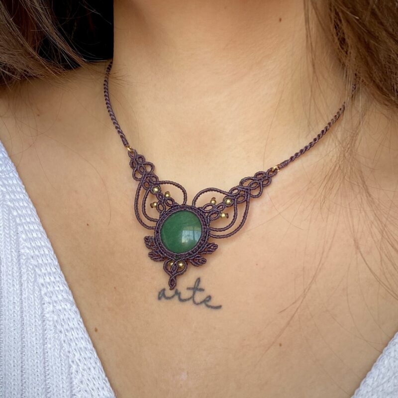 Gargantilha com Quartzo verde