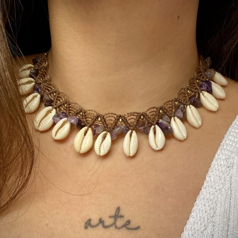 Gargantilha Búzios e Ametista