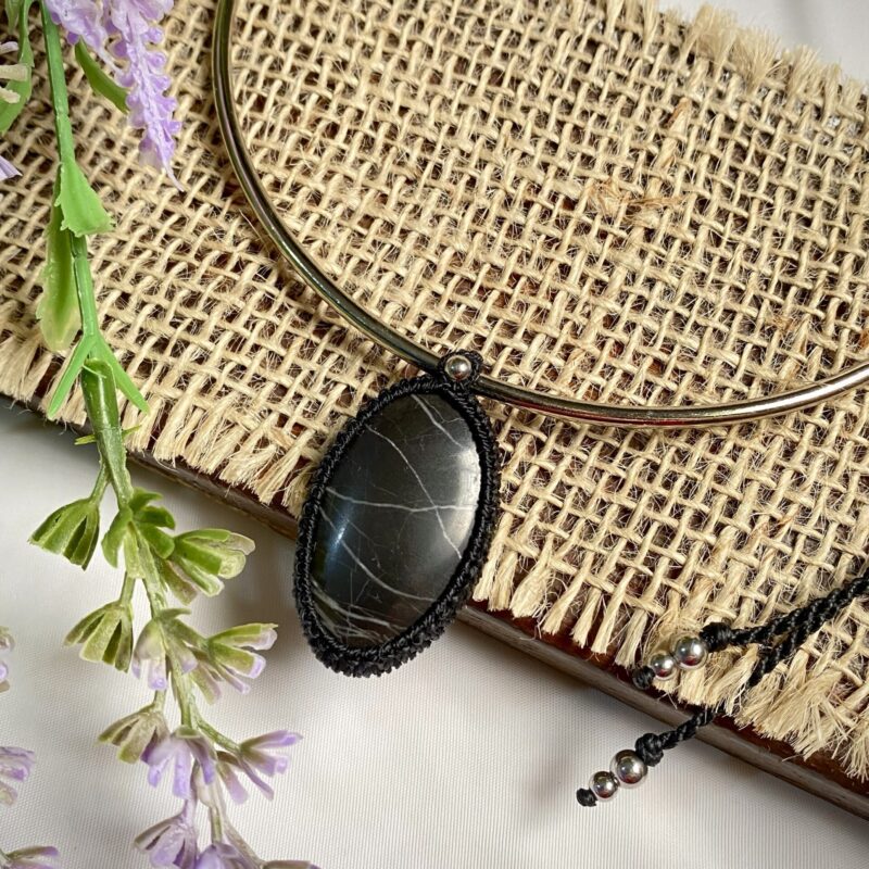 Colar Base Metálica com Jaspe Zebra