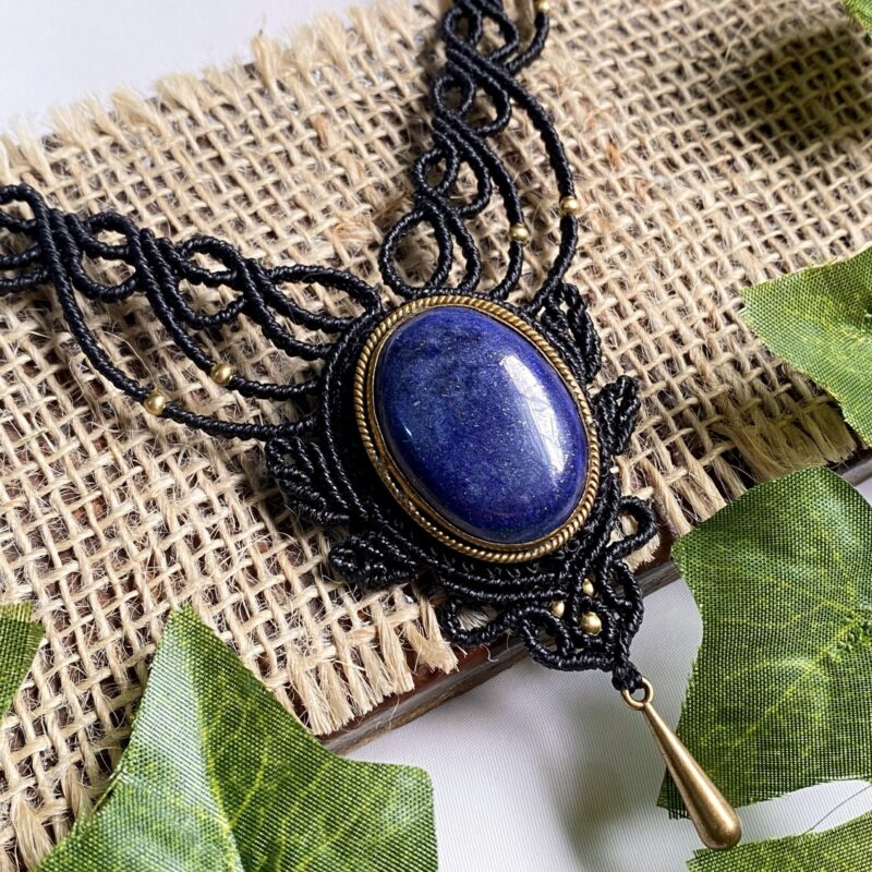 Gargantilha com pedra Lápis Lazúli