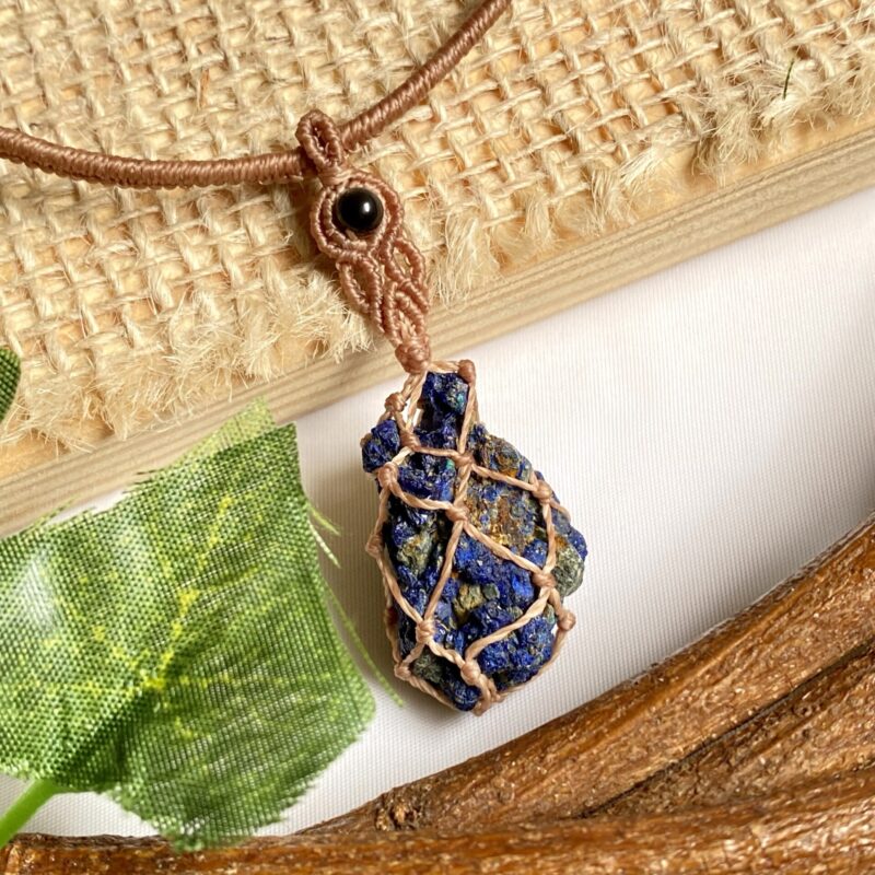 Colar na redinha com Azurita natural bruta