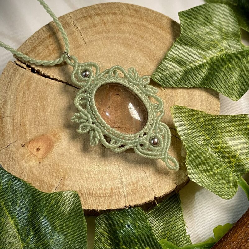 Colar pingente com Quartzo Lodolita