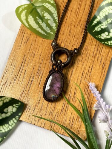 Colar pingente com Labradorita Purple
