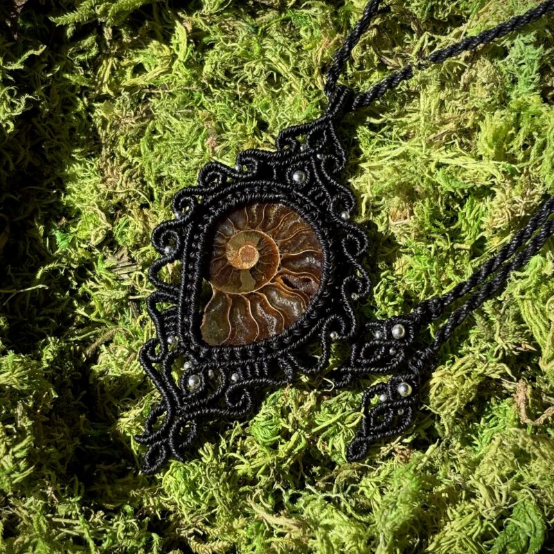 Colar pingente com Fóssil Amonite