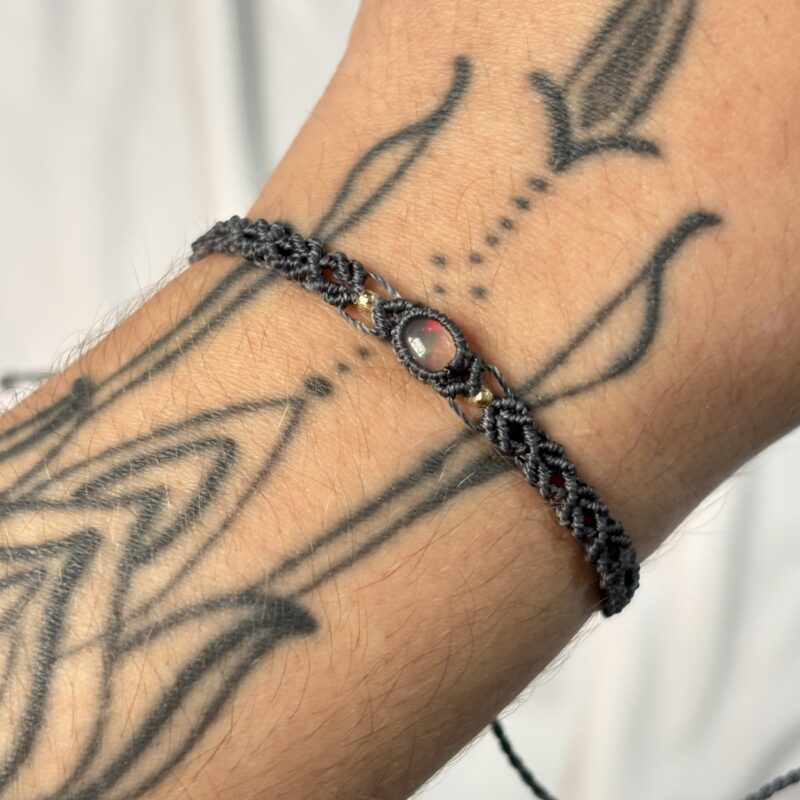 Pulseira delicada com Opala da Etiópia