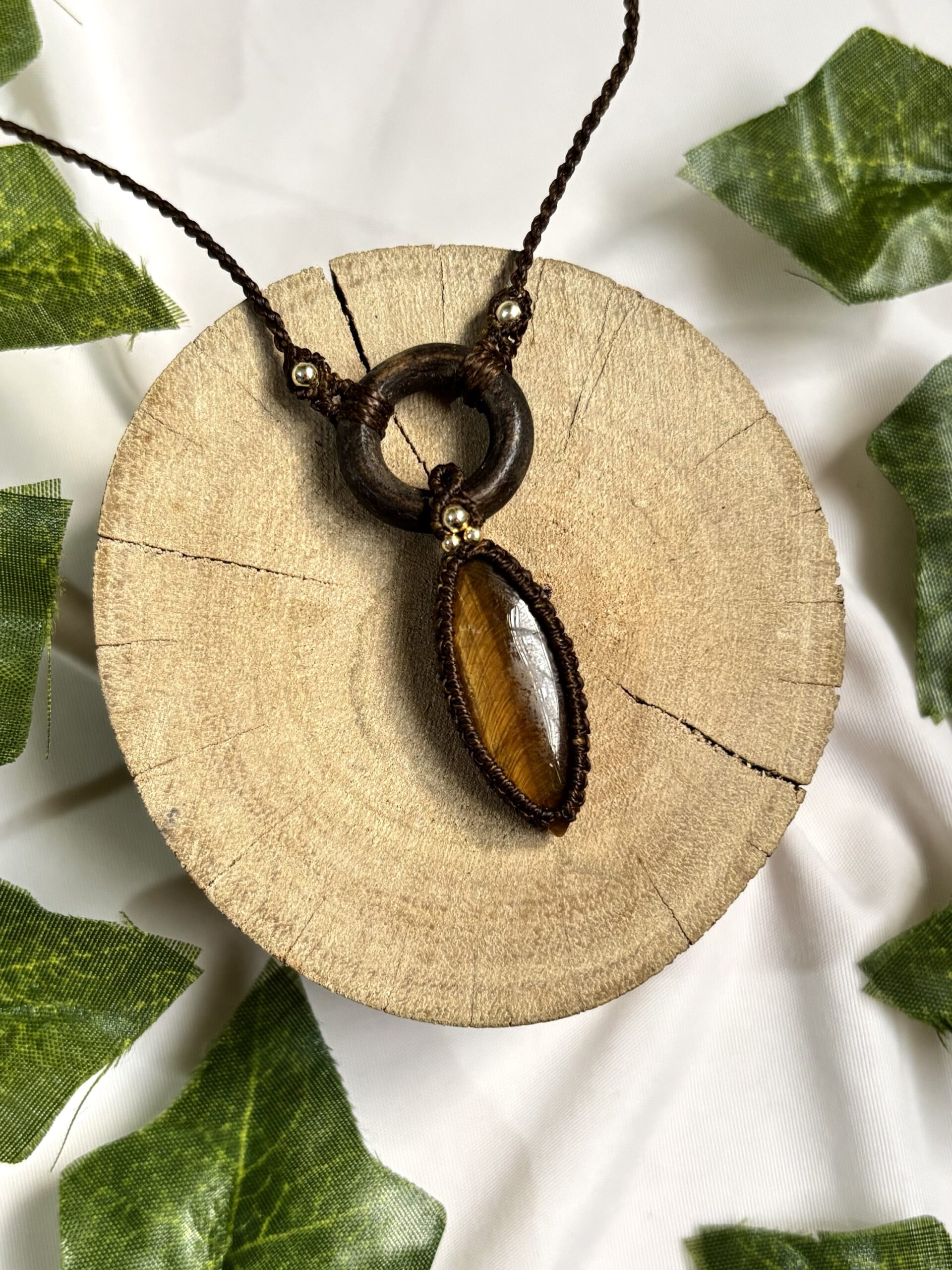 Colar Roots Minimalista com Olho de tigre