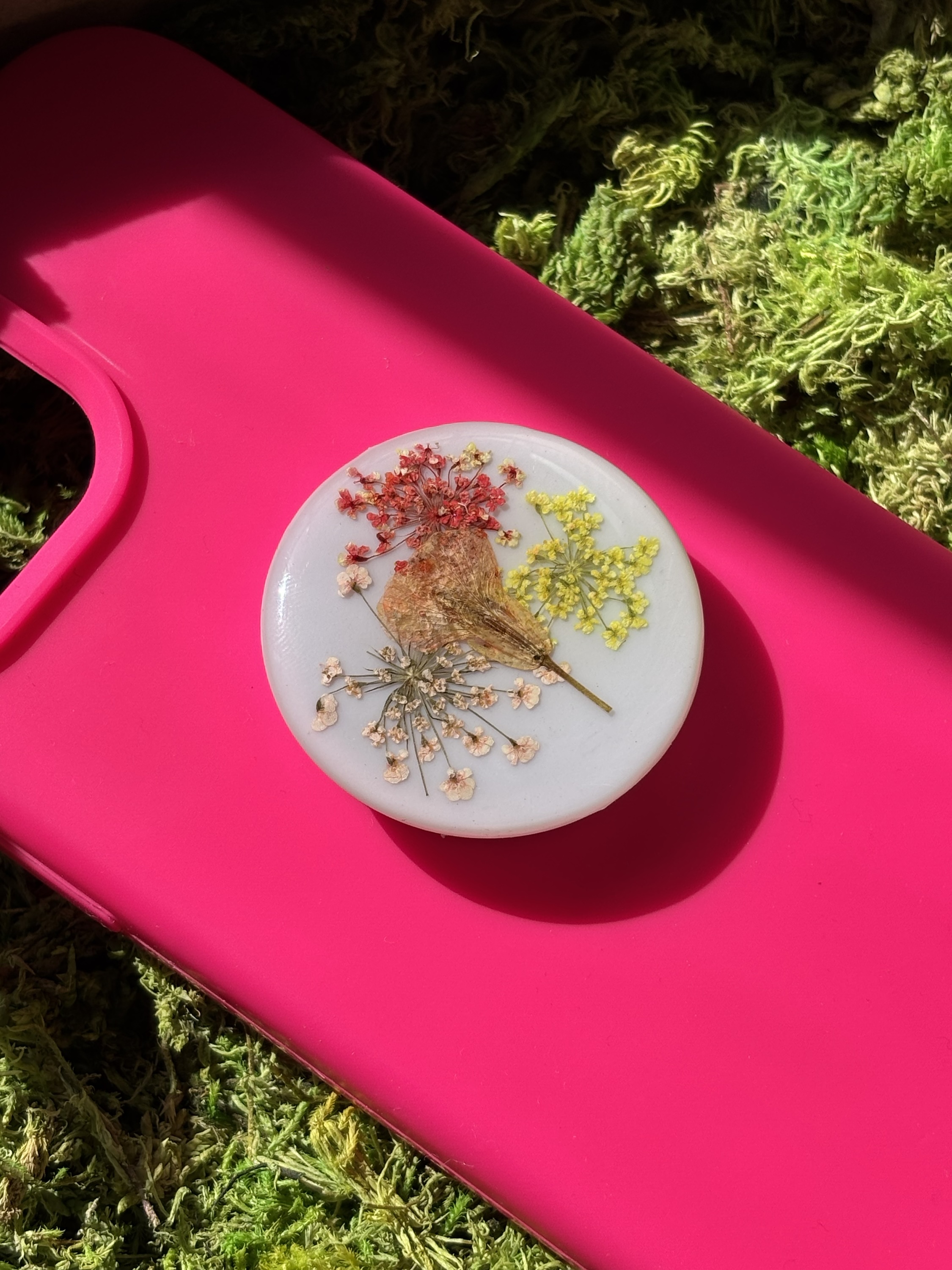 PopSocket em resina com Flores naturais - Imagem 3