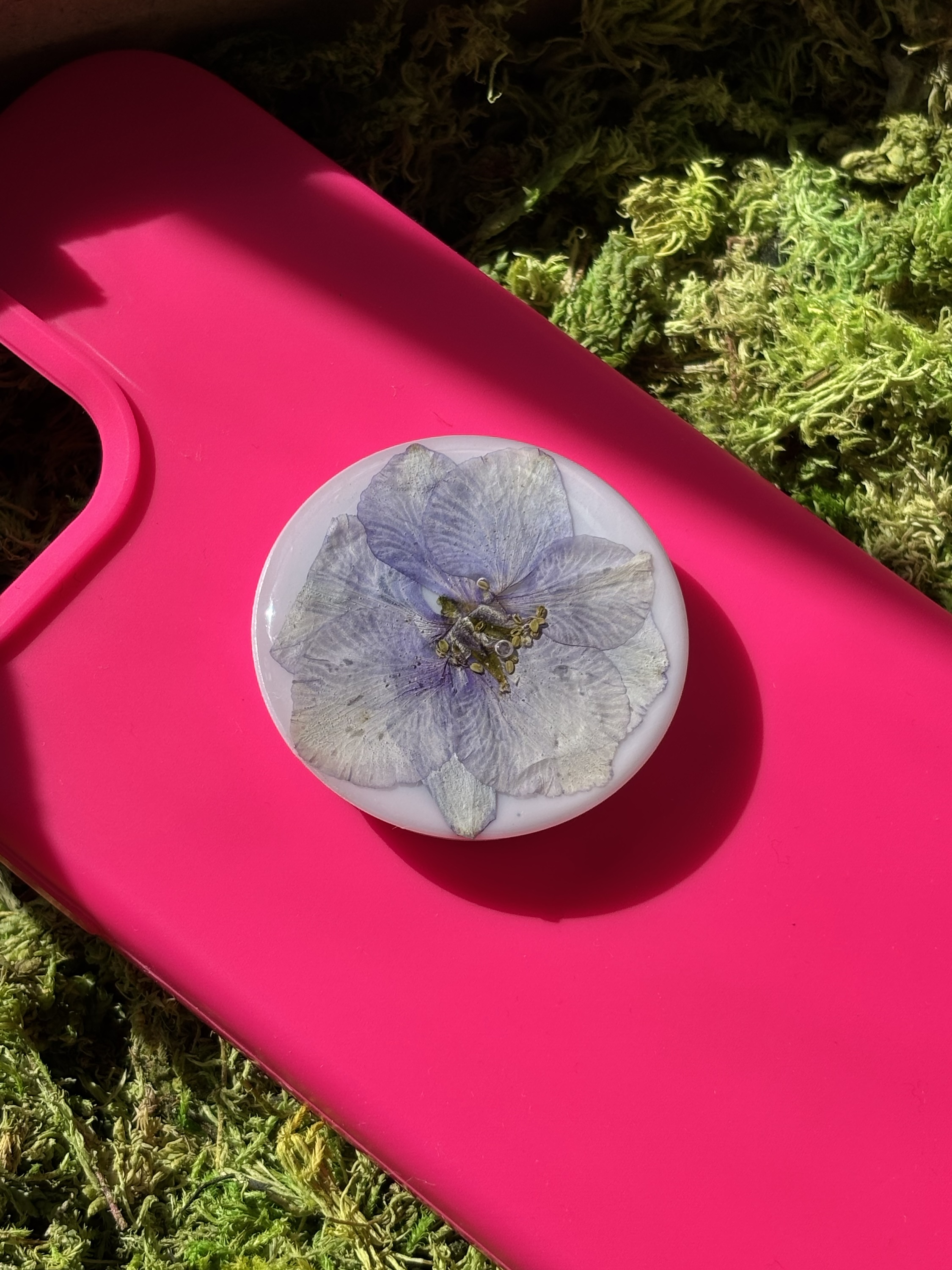 PopSocket em resina com Flores naturais - Imagem 3